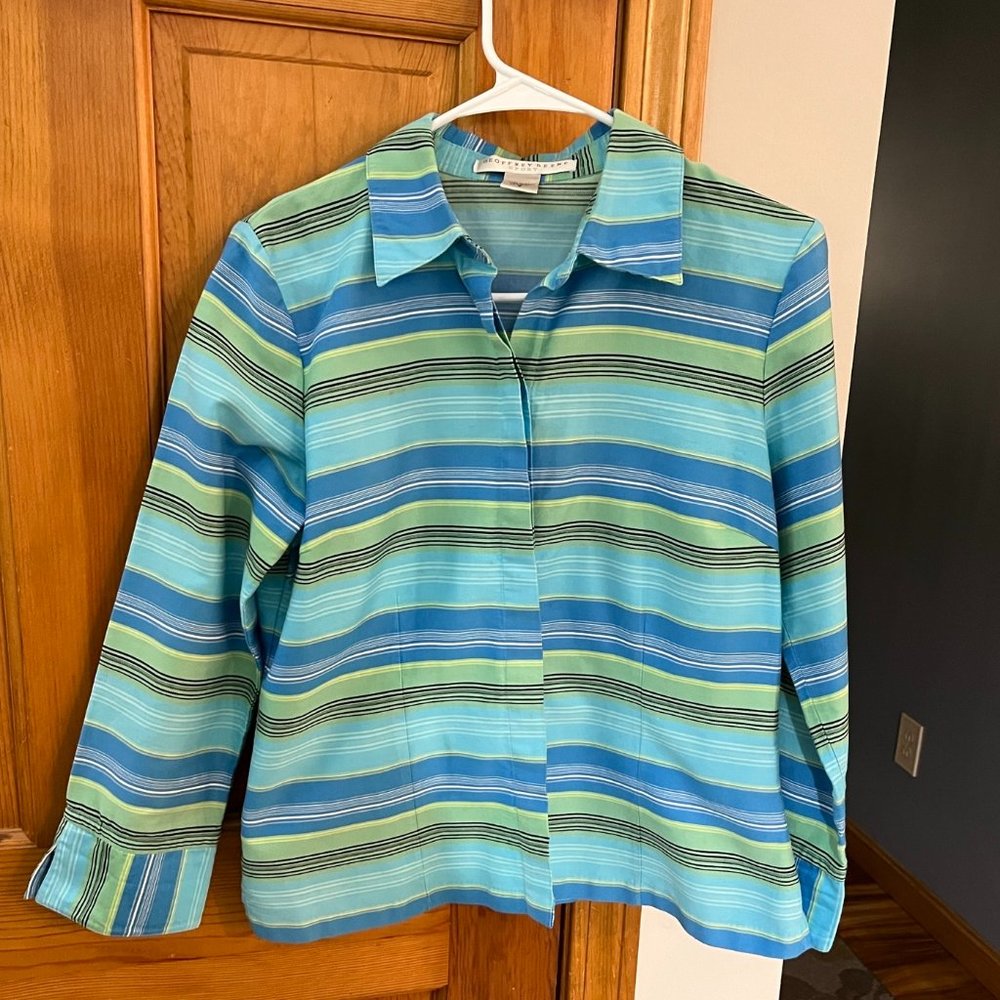 Geoffrey Beene multicolored striped size 6 blouse.